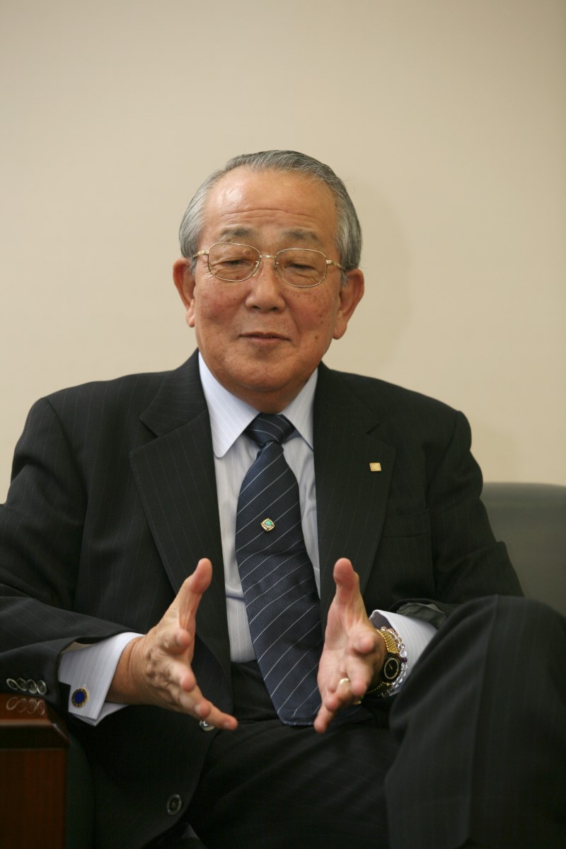 인생은 사고법에 좌우된다 (이나모리&nbsp;가즈오)